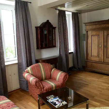 Otel Schloss Hainfeld Swiss House